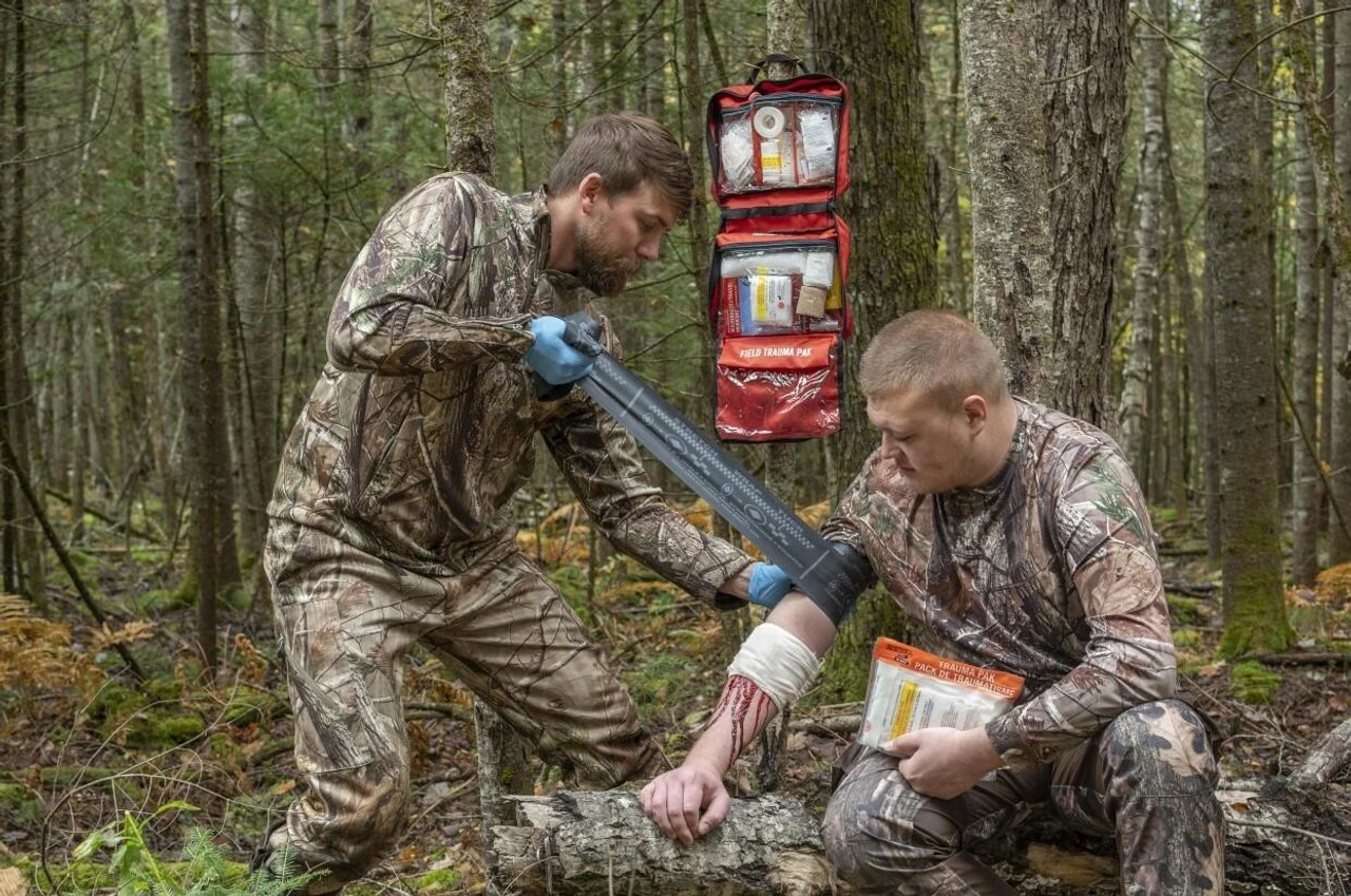 Adventure Medical Kits Sportmans 400 Medical Kit 0105-0400 Adventure Medical Kits Sportmans 400 Medical Kit 0105-0400 -Tactical Apparel Store adventure medical kits sportmans 400 medical kit 0105 0400 0105 0400 97774.1647698673