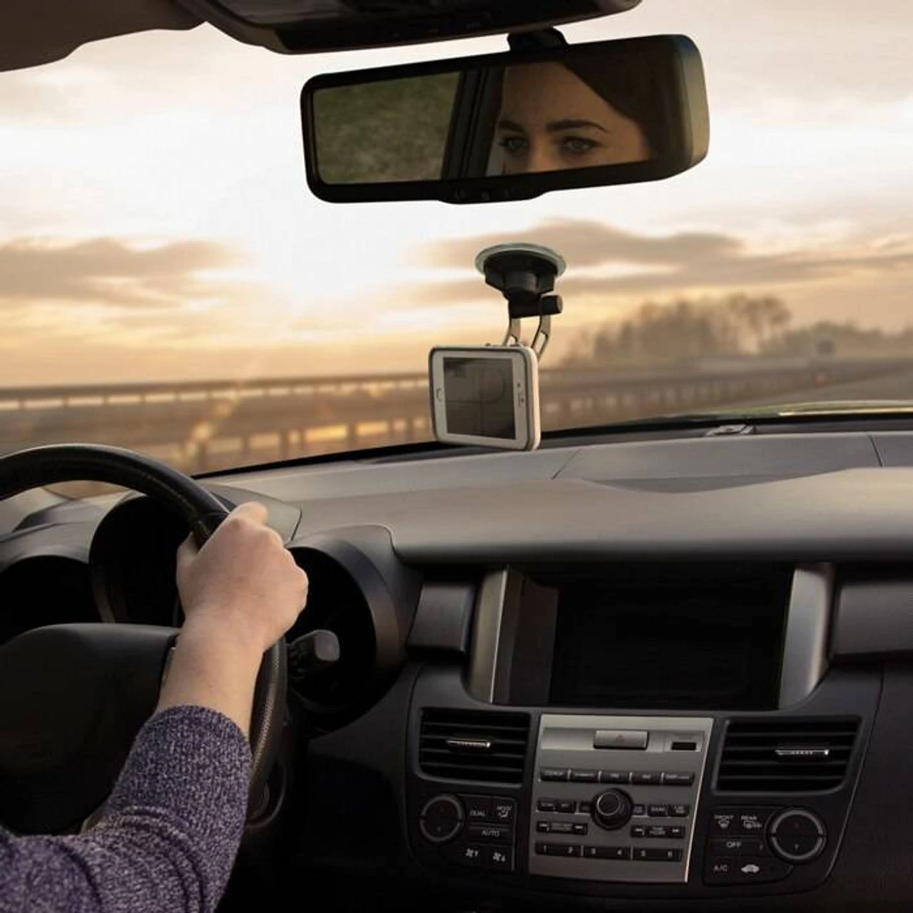 Nite Ize Steelie Windshield Kit Plus Nite Ize Steelie Windshield Kit Plus -Tactical Apparel Store nite ize steelie windshield kit plus stwskp 01 r8 91137.1608234923